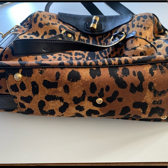 Yves Saint Laurent cheetah leopard print bag with lock - Picture 8 of 12